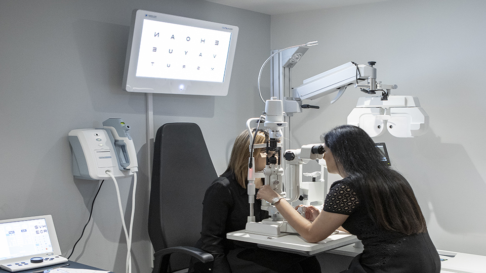 optometristwithpatientB