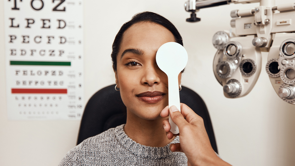 patienthavinganeyetest