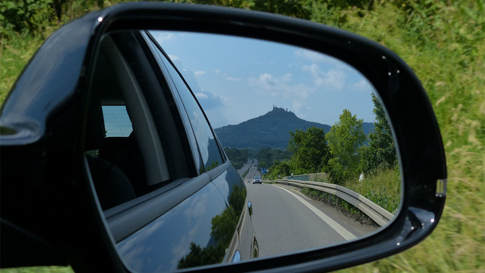 Rear view mirror