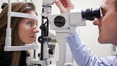 Eye exams can help reengage people with chronic conditions