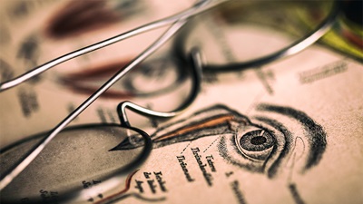 Glasses and eye diagram