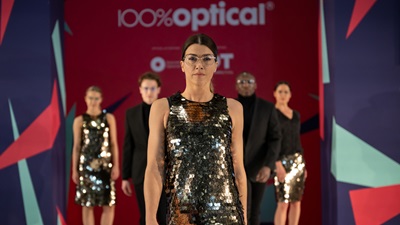 100% Optical catwalk