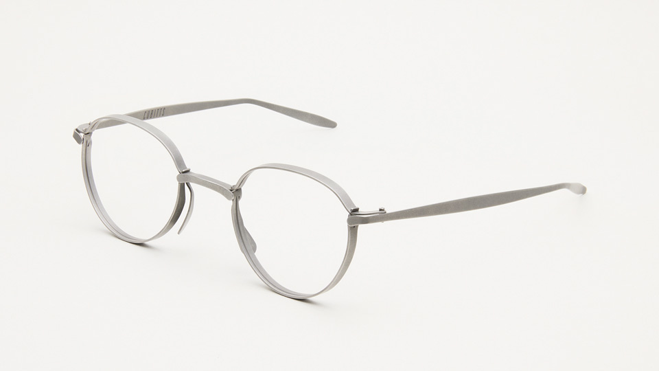 Silver metal Cubitts frames called, Noguchi