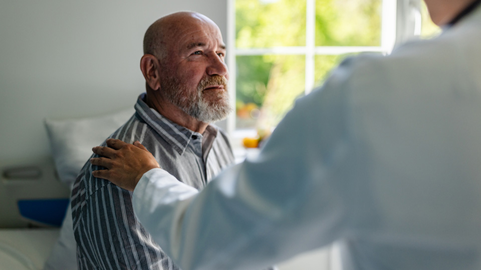 Study finds slightly higher prevalence of dry eye among older adults with well-controlled HIV