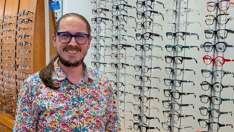 Jamie Wogin, dispensing optician