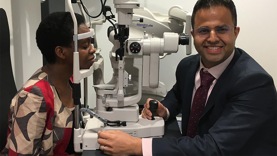 Raviv Sohal conducting a sight test