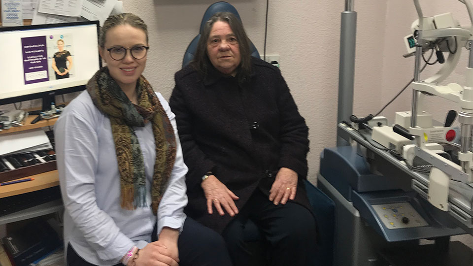 AOP contact lens practitioner of the year 2018, Faye McDearmid, and her patient, Lucienne McDonald