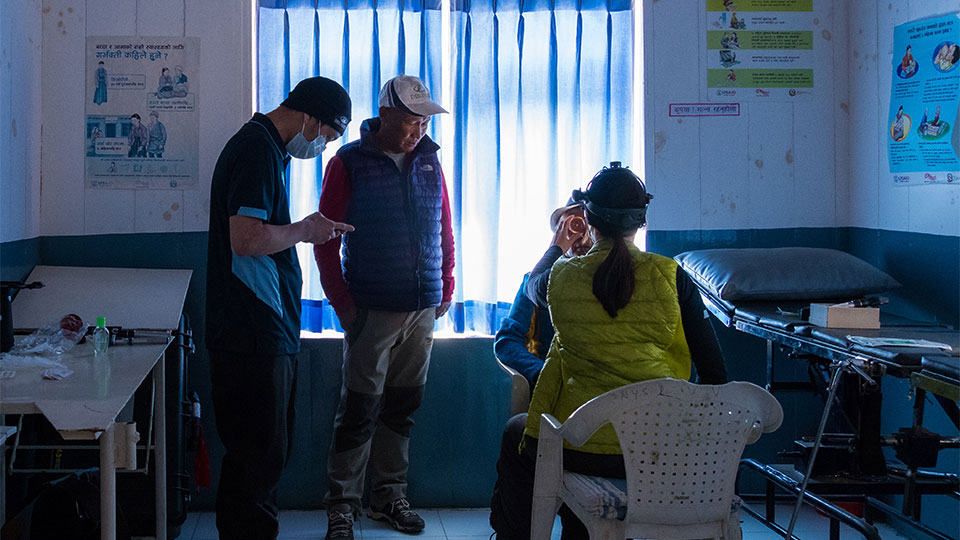 Eyes4Everest team
