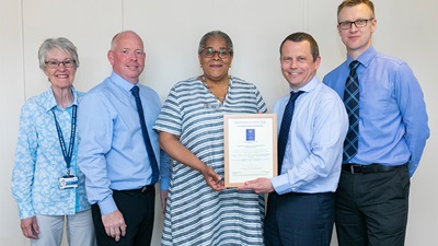 Outside Clinic receives the IQIPS standard