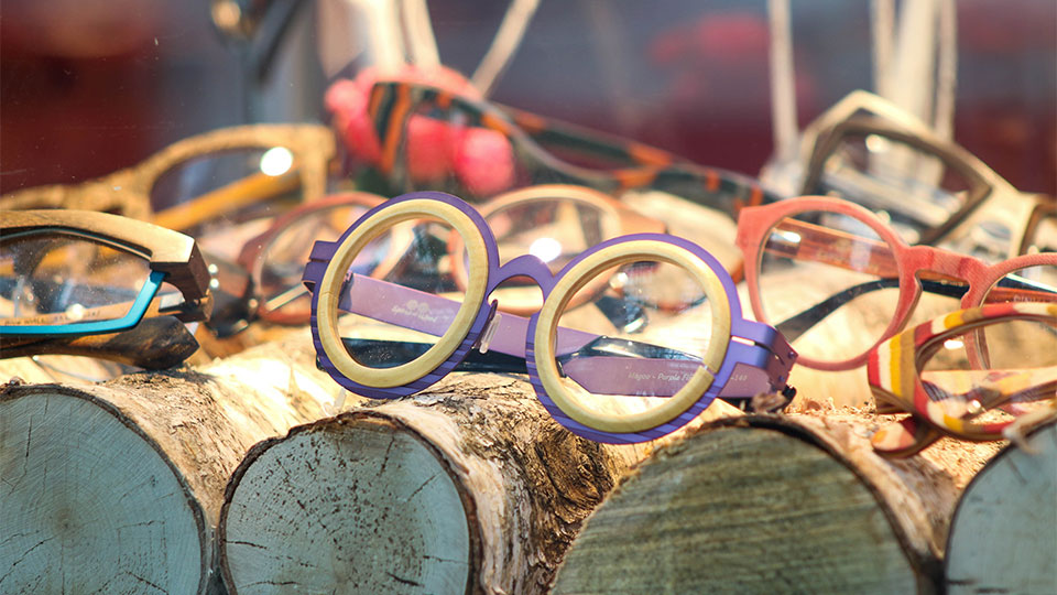 Specs of wood
