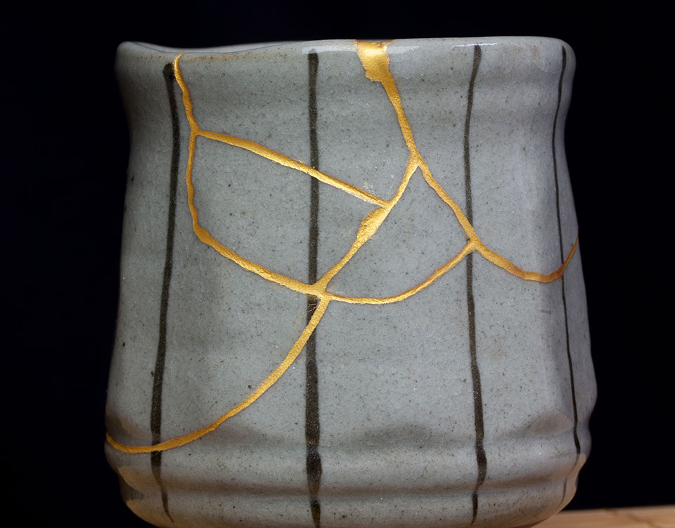 A repaired pot