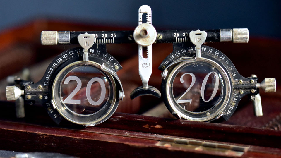 lenses with 2020 etching