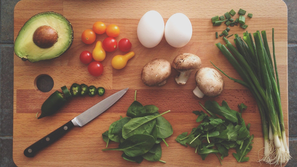 foodonchoppingboard