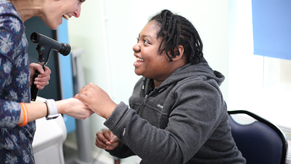 Lisa Donaldson performing a sight test