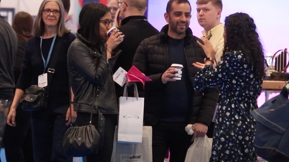 attendees at 100% Optical