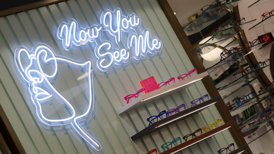 now you see me sign