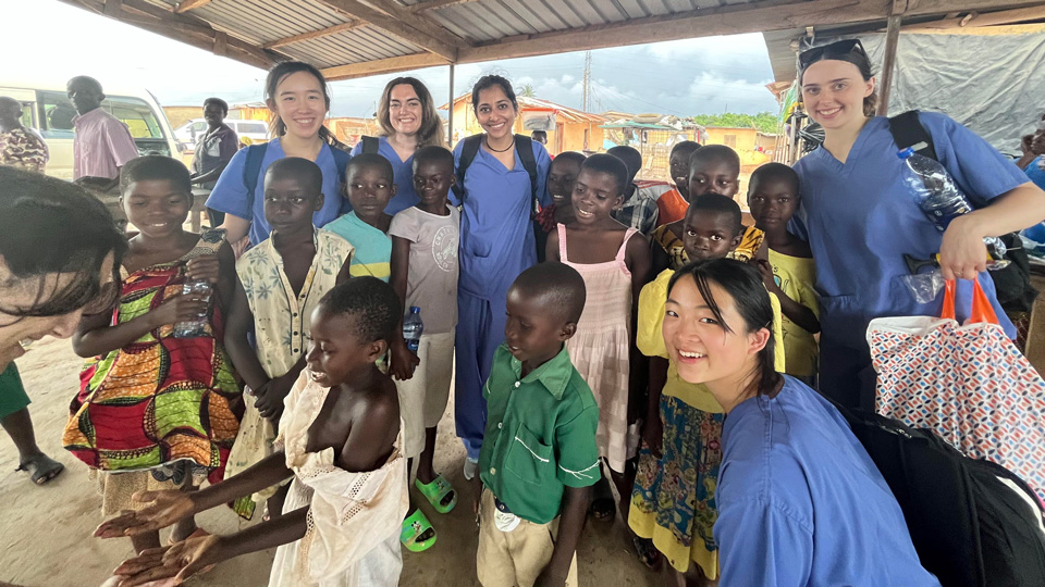 Cardiff students in surgery in Ghana