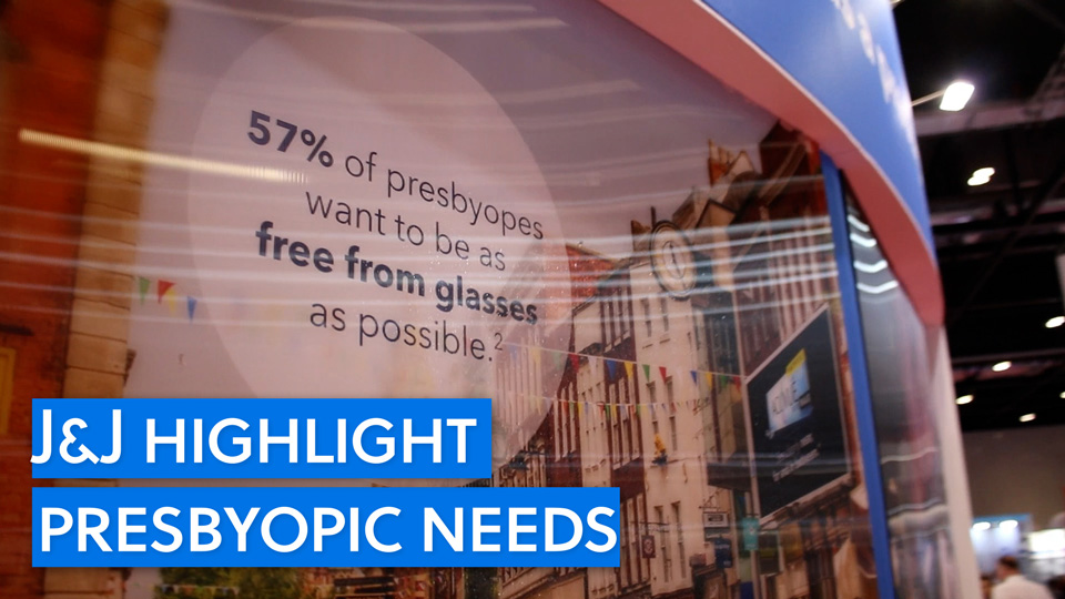 The wall of Johnson & Johnson’s 100% Optical exhibition stand which includes a lenticular sign sharing information about presbyopia 