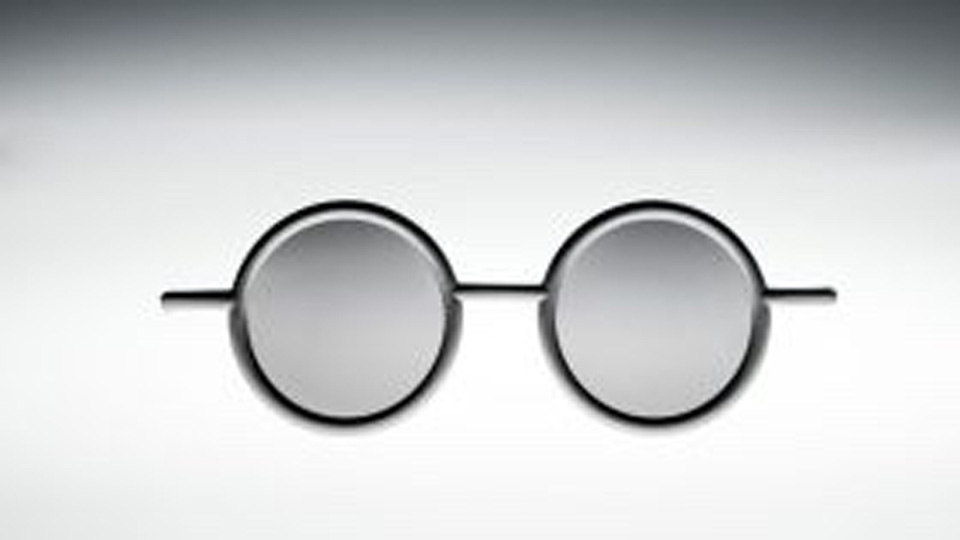Fun circular frames in silver