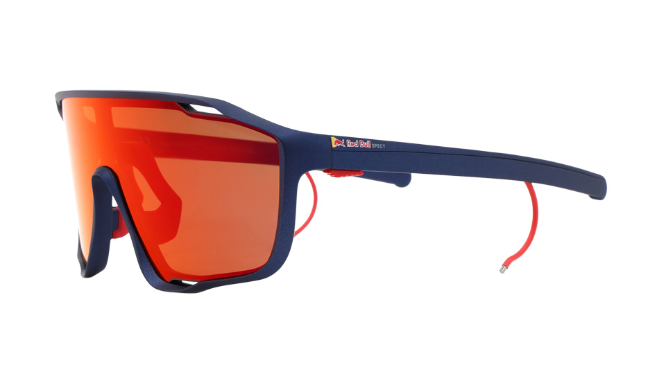 The ‘Kraft’ frame has slim red hooks descending down from the arm of the glasses that tuck behind the ear 