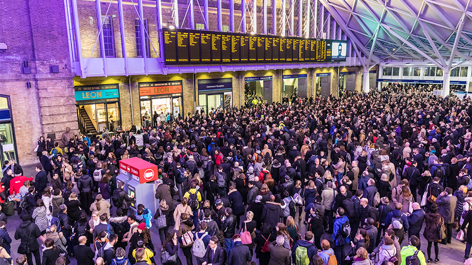 Train station crowds