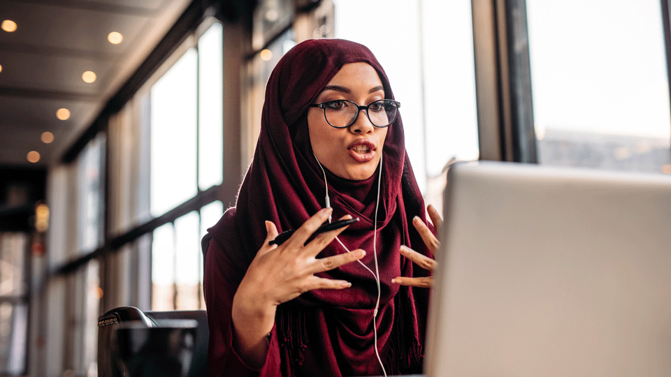 woman on laptop