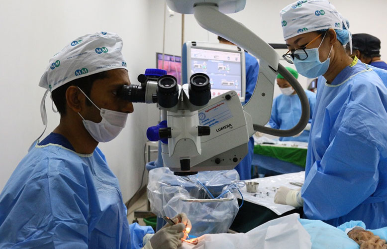Cambodia clinic surgery