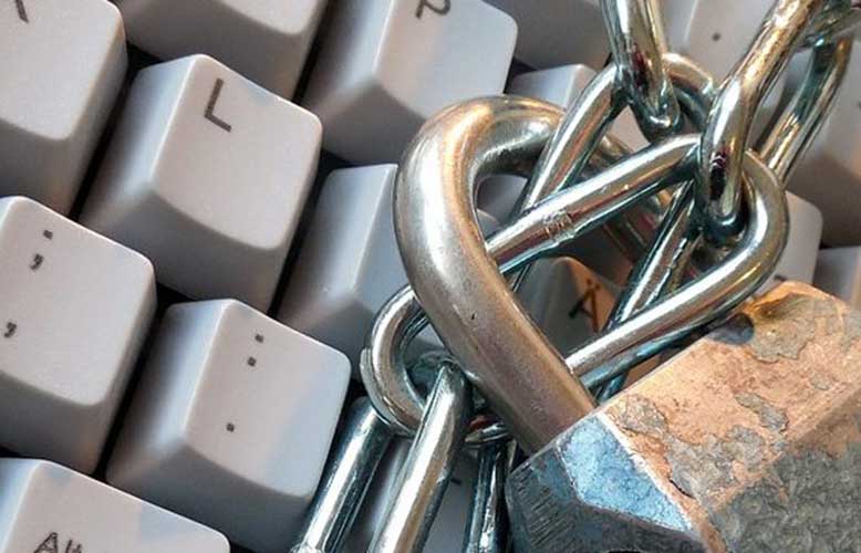 Keyboard and padlock
